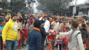 माँ बनैलिया मंदिर से धूम धाम से निकला कलश यात्रा।