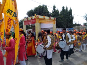 नौतनवा में श्याम मंदिर का नृत्य संगीत के बीच निकला भब्य कलश,शोभायात्रा