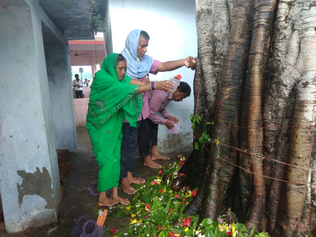 आस्था का एतिहासिक केन्द्र बना बऊरहवा बाबा शिव मंदिर गोपलापुर शाह