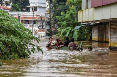 केरल में रेड अलर्ट खत्म,राहत बचाव कार्य में आई तेजी